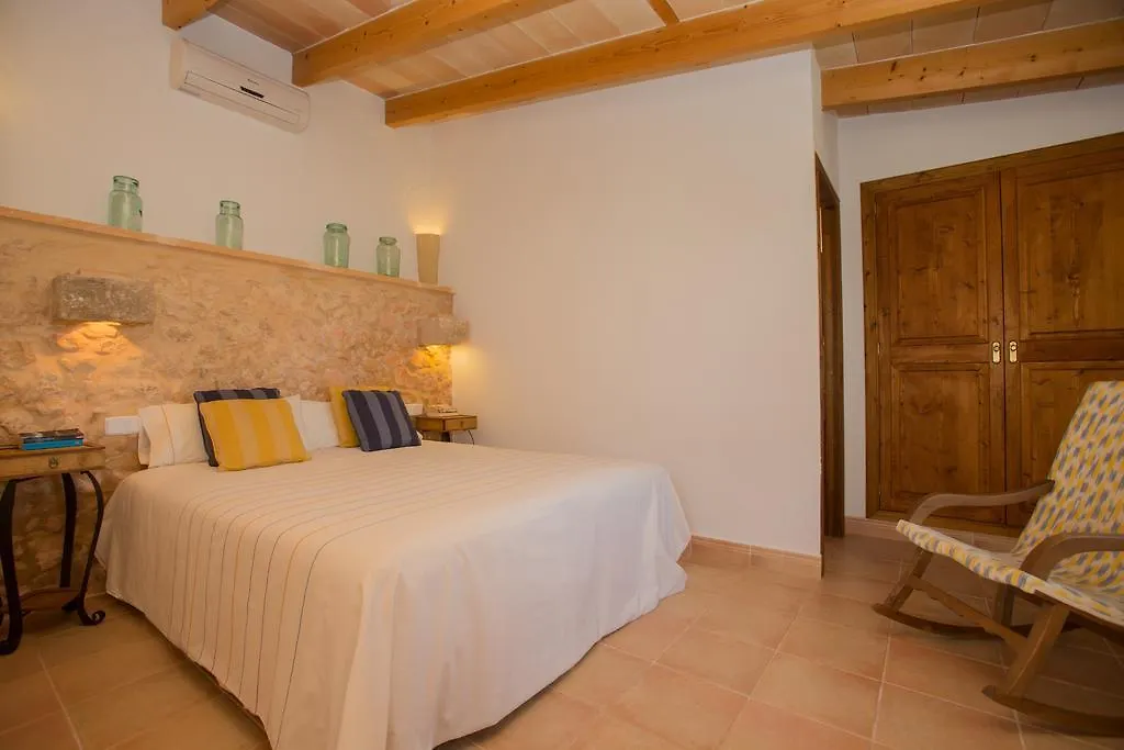 Agroturismo Es Pla De Llodra マナコル 0*,