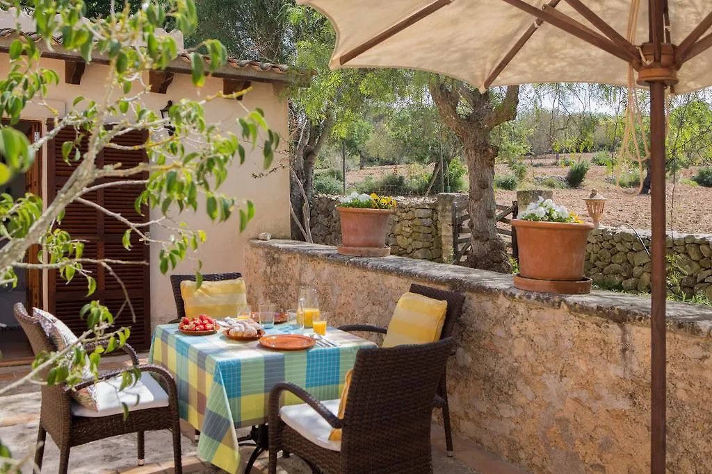 Agroturismo Es Pla De Llodra Manacor  Farm stay Manacor (Mallorca)